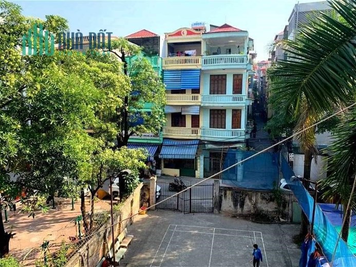 Bán nhà cầu giấy 141m2  mặt tiền 7m giá 19 tỷ có bớt