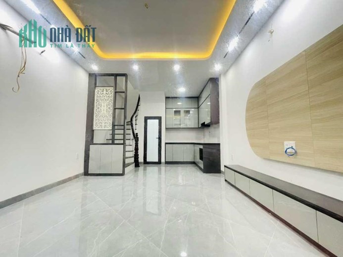 BÁN NHÀ MỚI Ở LUÔN PHỐ HOÀNG MAI-GẦN PHỐ-GẦN OTO-GẦN TRƯỜNG-DT35M2x5T-GIÁ 3,6 TỶ