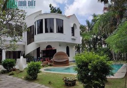 VILA SÂN VƯỜN THẢO ĐIỀN CỰC KỲ ĐẸP 700M2