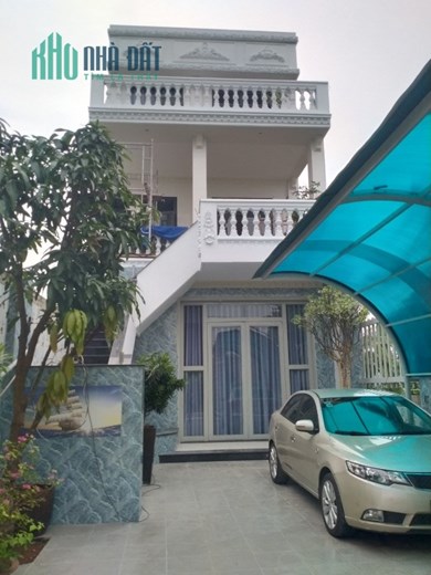Chính chủ cần bán gấp căn nhà 1 trệt 2 lầu xã Bình Hòa, huyện Vĩnh Cửu, Đồng Nai
