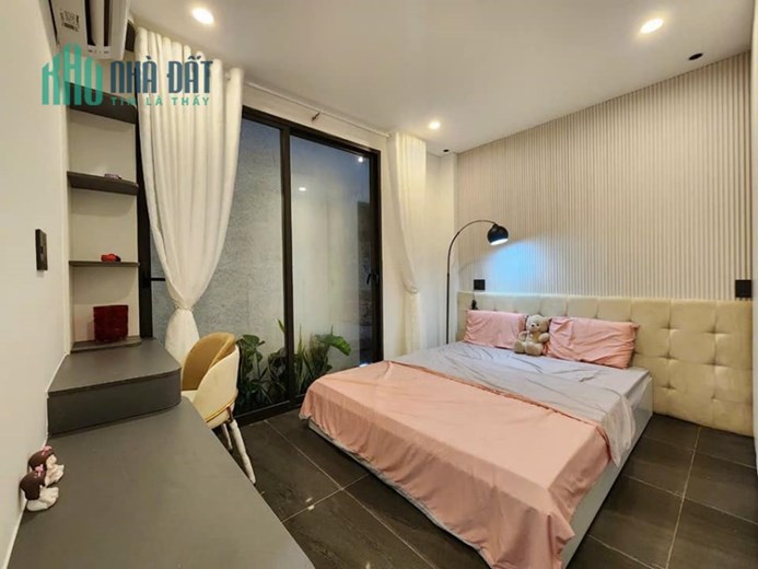 Phân lô-Vỉa hè-Thang máy-52mx7T-Giá 8.8 tỷ-La Khê Hà Đông