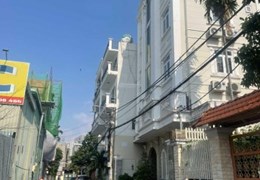 Bán nhà ngay vòng xoay Trần Não 5x25m, 18.5 tỷ, vị trí đẹp, sổ hồng, đường 8m
