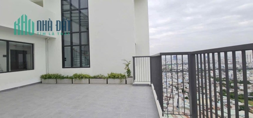 Cho thuê căn hộ Duplex sân vườn tầng cao nhất The Pegasuite II, Tạ Quang Bửu, Phường 6