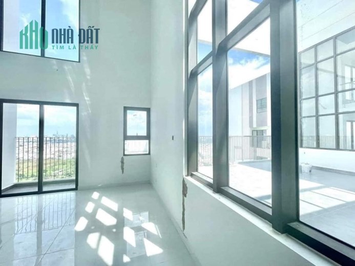 Cho thuê căn hộ Duplex sân vườn tầng cao nhất The Pegasuite II, Tạ Quang Bửu, Phường 6