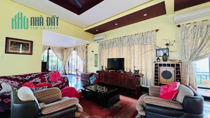 Bán Biệt Thự Sân Vườn Mặt Tiền Quận Sơn Trà Đà Nẵng Diện Tích 450m2 2 Tầng Chỉ 4X Tỷ