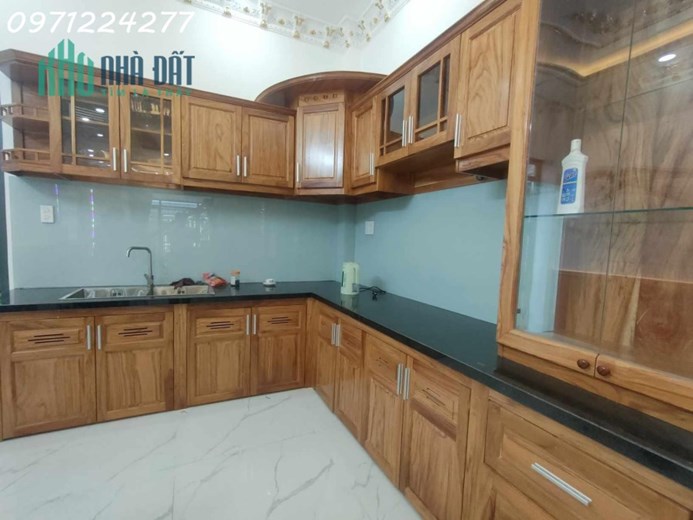 BÁ NHÀ ĐƯỜNG HIỆP BÌNH ,HIỆP BÌNH CHÁNH ,THỦ ĐỨC ,80M2 , 4 TẦNG , 4 PHÒNG NGỦ ,4 VỆ SINH ,200M RA
