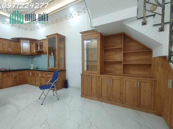 BÁ NHÀ ĐƯỜNG SỐ 3 ,HIỆP BÌNH CHÁNH ,THỦ ĐỨC ,80M2 , 4 TẦNG , 4 PHÒNG NGỦ ,4 VỆ SINH ,200M RA PHẠM