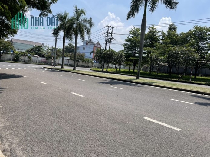 Bán nhà xưởng 7.000 m2 trong khu công nghiệp Tam Phước, Đồng Nai
