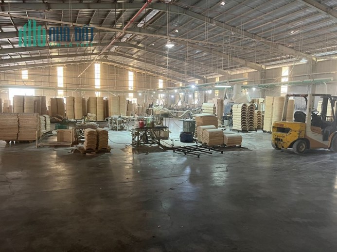 Bán nhà xưởng 5.000 m2 trong khu công nghiệp Dầu Giây, Đồng Nai