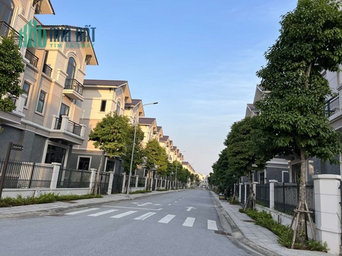 Nhỉnh 6 tỷ có ngay biệt thự vườn 135m2 Centa Villas tiếp giáp Long Biên Ninh Hiệp