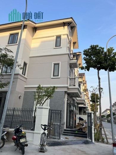 Nhỉnh 6 tỷ có ngay biệt thự vườn 135m2 Centa Villas tiếp giáp Long Biên Ninh Hiệp