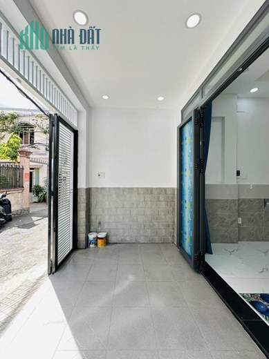 P.12 GÒ VẤP GẦN EMART - HXH THÔNG, XE HƠI VÀO NHÀ - 50M2 - VUÔNG VỨC - NHÀ MỚI ĐẸP, TK HIỆN ĐẠI,
