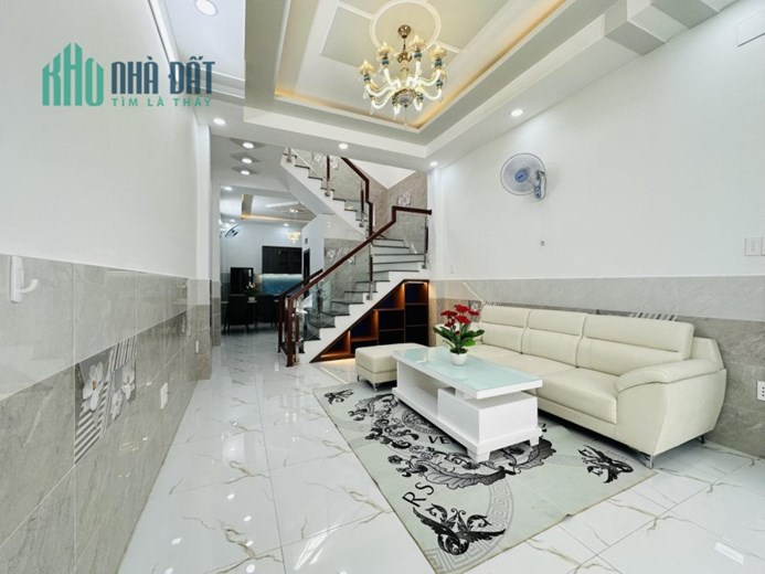 P.12 GÒ VẤP GẦN EMART - HXH THÔNG, XE HƠI VÀO NHÀ - 50M2 - VUÔNG VỨC - NHÀ MỚI ĐẸP, TK HIỆN ĐẠI,