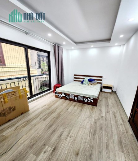 Nhà phố Yên Lạc chỉ 6tỉ hơn, 40m2 x 5 tầng, mặt tiền 6m,ô tô đỗ cửa, lô góc thoáng sáng