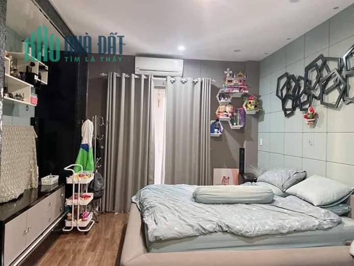HẺM XE HƠI TRÁNH NHAU LÂM VĂN BỀN -TÂN KIỂNG Q7 - CHÍNH CHỦ TRANG BÌA - CHỦ NGỘP CẦN BÁN GẤP