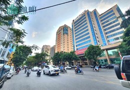 DUY NHẤT 1 CĂN PHỐ LÁNG HẠ, BA ĐÌNH 120M, 4T, MT 5.5M, OTO TRÁNH, TẶNG GPXD 8T, 20TY. 0937651883.