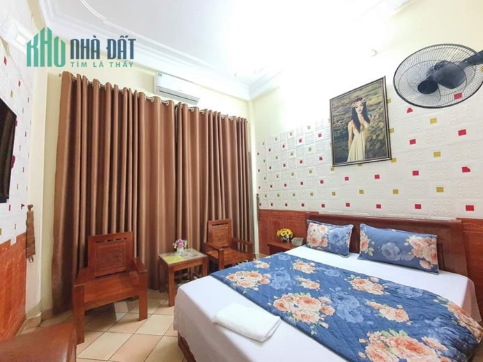 DUY NHẤT 1 CĂN PHỐ LÁNG HẠ, BA ĐÌNH 120M, 4T, MT 5.5M, OTO TRÁNH, TẶNG GPXD 8T, 20TY. 0937651883.