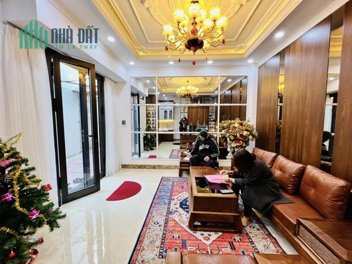 Bán Quận Nhà Thanh Xuân 30m2 5 Tầng Lô Góc, Full Nội Thất Xịn, Giá 5.4 Tỷ