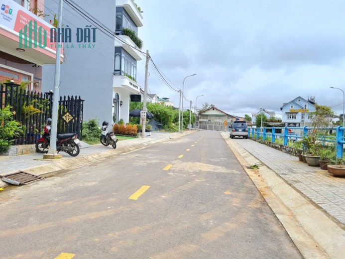 Bán đất 3 mặt tiền KQH Phạm Hồng Thái Đà Lạt