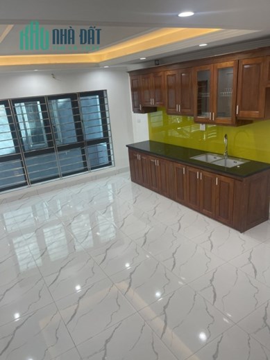 NHÀ MỚI TINH TẠI KIM GIANG, - 7 TẦNG - 30m2  4.35 TỶ