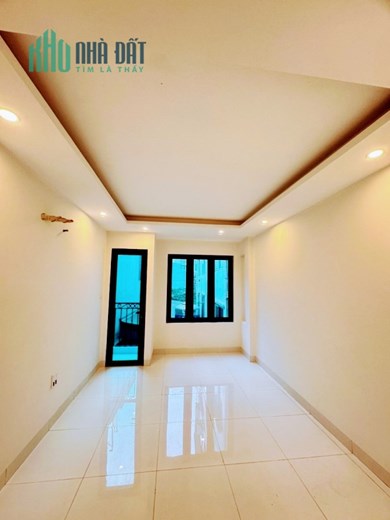 Nhà Trương Định - Duy Nhất Một Căn - Mới Tinh Đẹp Xuất Sắc - 32M x 5 Tầng, Chỉ 3.83 tỷ