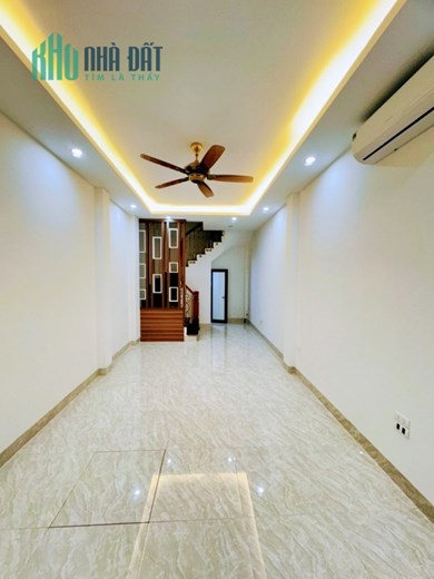 Nhà Trương Định - Duy Nhất Một Căn - Mới Tinh Đẹp Xuất Sắc - 32M x 5 Tầng, Chỉ 3.83 tỷ