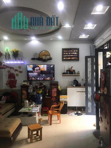 HÀNG HIẾM - HẺM XE HƠI, HÀNG XÓM E-MART PHAN HUY ÍCH - 4 TẦNG - 4 TỶ