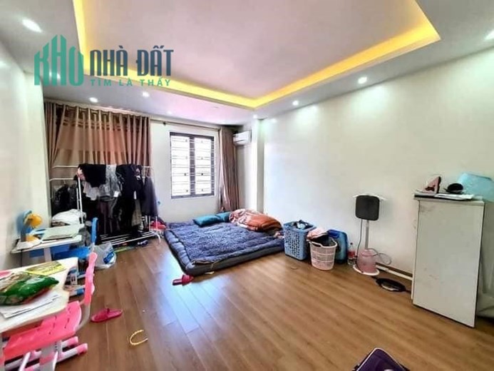 Rất Cần Bán Nhà Ngọc Lâm, Long Biên 5T, 33m2 giá 3,4 tỷ