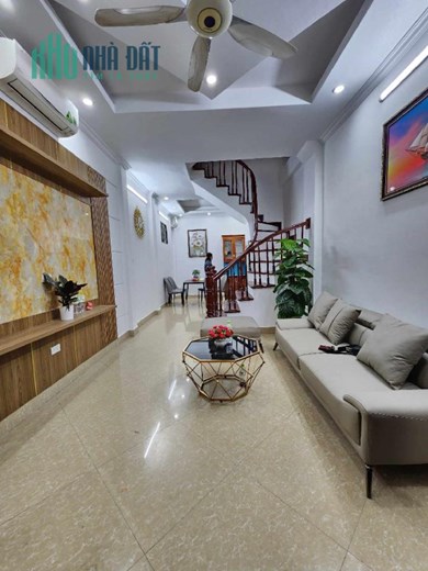 BÁN NHÀ BẠCH MAI, CHỢ MƠ 41M 5 Tầng. Gần phố, sát Ô tô hơn 4 tỷ