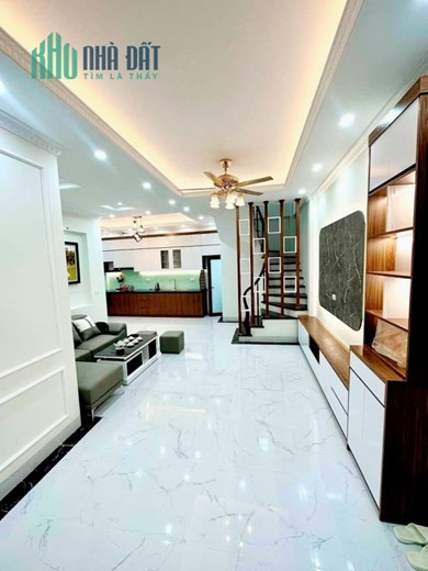 TÂY HỒ NHÀ ĐẸP 5 TẦNG PHỐ ÂU CƠ - 10M RA ÔTÔ RA MẶT PHỐ - DT:40M2 MT:3.5M GỒM 3 PHÒNG NGỦ - GIÁ: