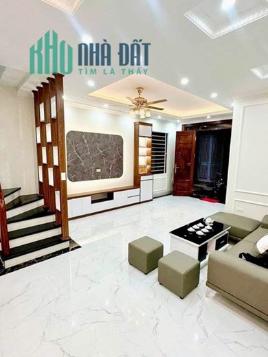 TÂY HỒ NHÀ ĐẸP 5 TẦNG PHỐ ÂU CƠ - 10M RA ÔTÔ RA MẶT PHỐ - DT:40M2 MT:3.5M GỒM 3 PHÒNG NGỦ - GIÁ: