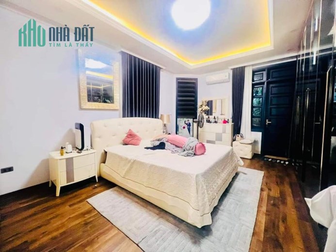 SIÊU PHẨM! MẶT PHỐ LẠC LONG QUÂN - Ô TÔ TRÁNH - VỈA HÈ . 48M X 5T. GIÁ 17 TỶ.