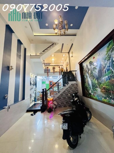 5 TẦNG KHU VẠN PHÚC CITY - VIP - 7TY2