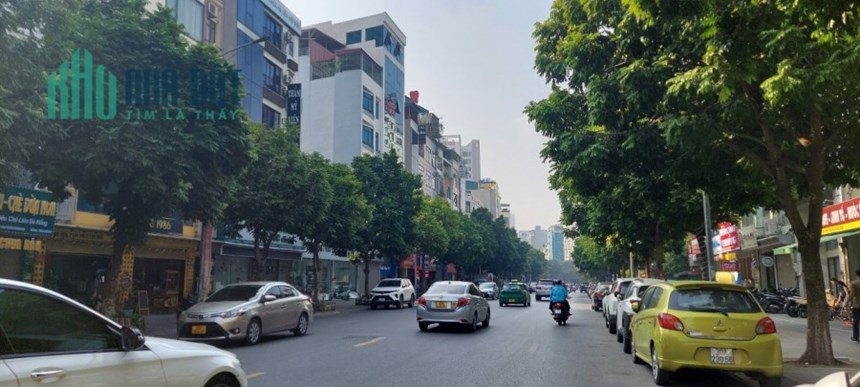 Bán Nhà Hoàng Quốc Việt - 97m2 giá 12,5 tỷ, cho thuê văn phòng