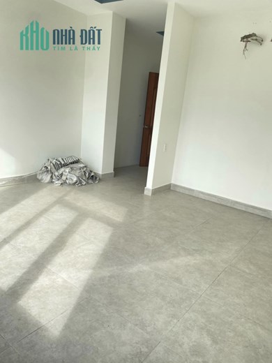 Nhà 3 lầu hoành tráng cách đường lớn Phạm Văn Đồng 30m