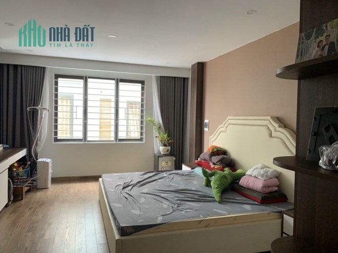 Bán nhà mặt ngõ, đường Lê Trọng Tấn 35mx4t, giá 3.15 tỷ