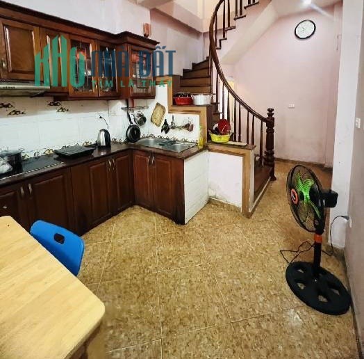 CAM KẾT THẬT 100%! Bán nhà Trần Thái Tông, ngõ thông kinh doanh, cực nông