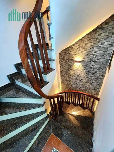CAM KẾT thật 100%! Bán nhà sát cầu vượt Mai Dịch, vị trí cực đẹp, sát phố