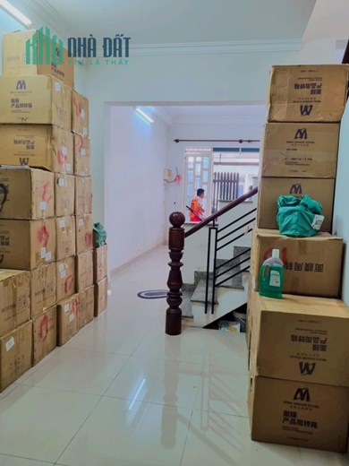 DTSD 200M2 - 3 TẦNG ( 4x17) - 4PM HẺM NHỰA XE HƠI TRÁNH THÔNG - SÁT MẶT TIỀN - VỊ TRÍ KINH DOANH