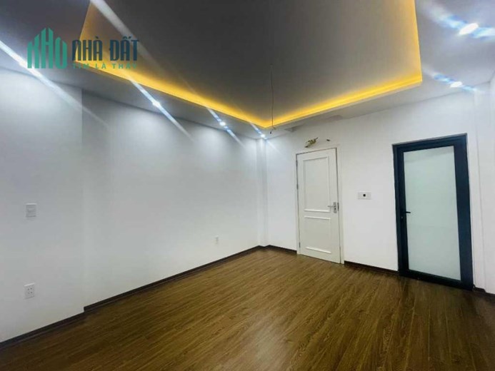BÁN NHÀ MỚI Ở LUÔN PHỐ HOÀNG MAI-GẦN PHỐ-GẦN OTO-G-DT35M2x5T-GIÁ 3,6 TỶ