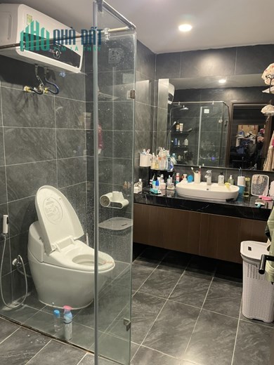 Hiếm ! bán căn 3PN2WC diện tích 152m2  chung cư 172 ngọc khánh giá 7.5 tỷ