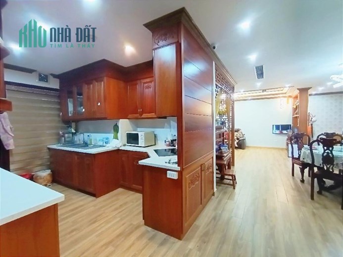 Hiếm - Căn 3PN 3WC cc MD Complex diện tích 147m2 giá 6,1 tỷ đẹp thoáng mát.