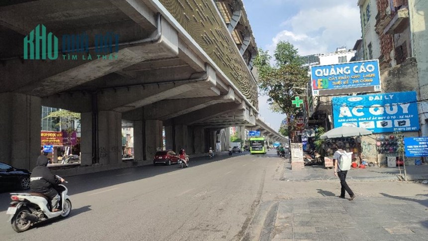 Bán nhà mặt phố Trần Phú Văn Quán Hà Đông, 4 tầng, hè rộng, kinh doanh nhỉnh 7 tỷ