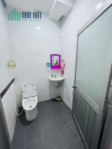 09. Cho thuê nhà nguyên căn hẻm Trần Nam Phú