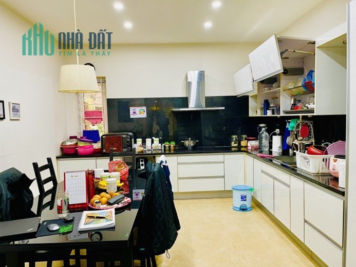 Bán nhà mặt ngõ Vũ Trọng Phụng 32mx4T ngõ thông ô tô kinh doanh ở ngay 5 tỷ lh 0975124520
