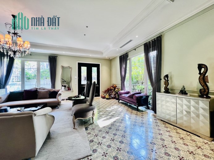 Biệt thự VIP KĐT Việt Hưng, kinh doanh đẳng cấp, 210m2x 4T, MT 10m, nhỉnh 41 tỷ.