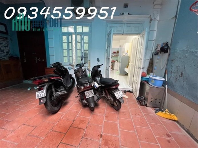 BÁN NHÀ RIÊNG 38M2 NGÕ 5 HOÀNG QUỐC VIỆT- NGHĨA ĐÔ- CẦU GIẤY- NHÀ LÔ GÓC NGÕ THÔNG GẦN PHỐ