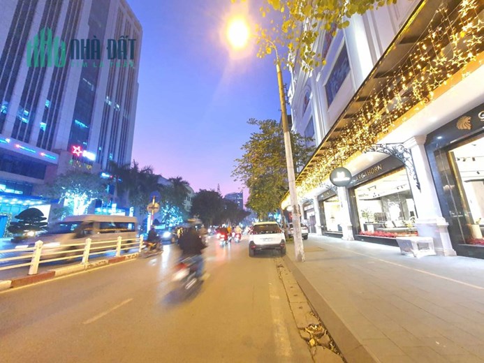 CÁT LINH - NHÀ MẶT PHỐ KINH KINH DOANH CỰC TỐT - 4 TẦNG - 10.5 TỶ