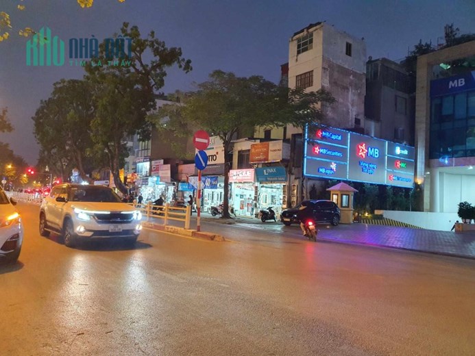 CÁT LINH - NHÀ MẶT PHỐ KINH KINH DOANH CỰC TỐT - 4 TẦNG - 10.5 TỶ