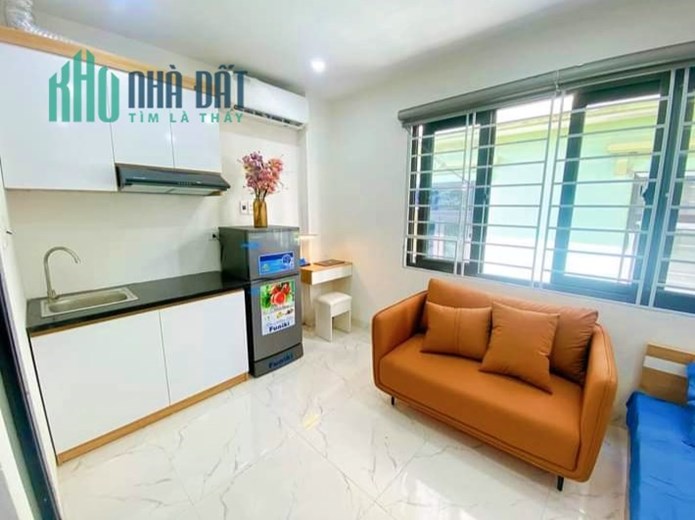 Bán toà nhà cho thuê Cầu Giấy 105m*8T, lô góc, full nội thất, ô tô, cho thuê 140tr/tháng